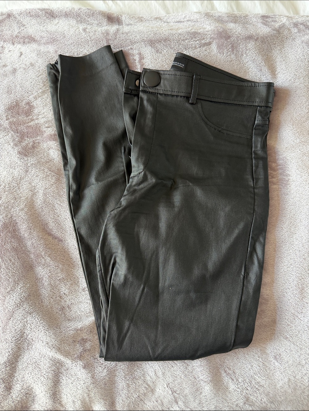 Skinny Zara black pleather pants
